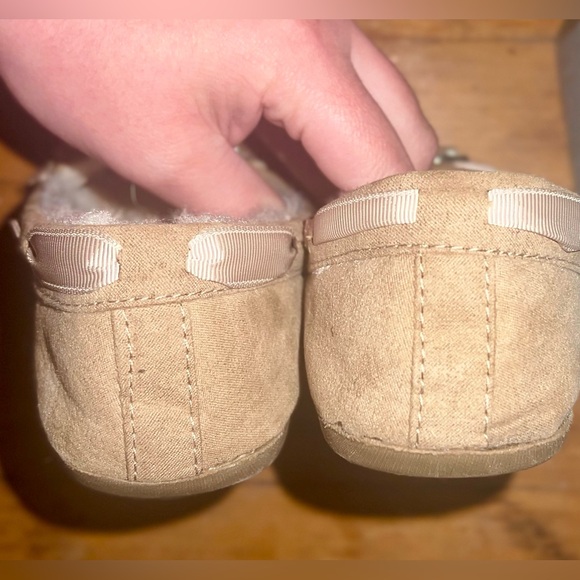 Canyon River Blues Girls Nieva Tan Faux Fur Line Moccasin Slippers Size 1 - Picture 4 of 6